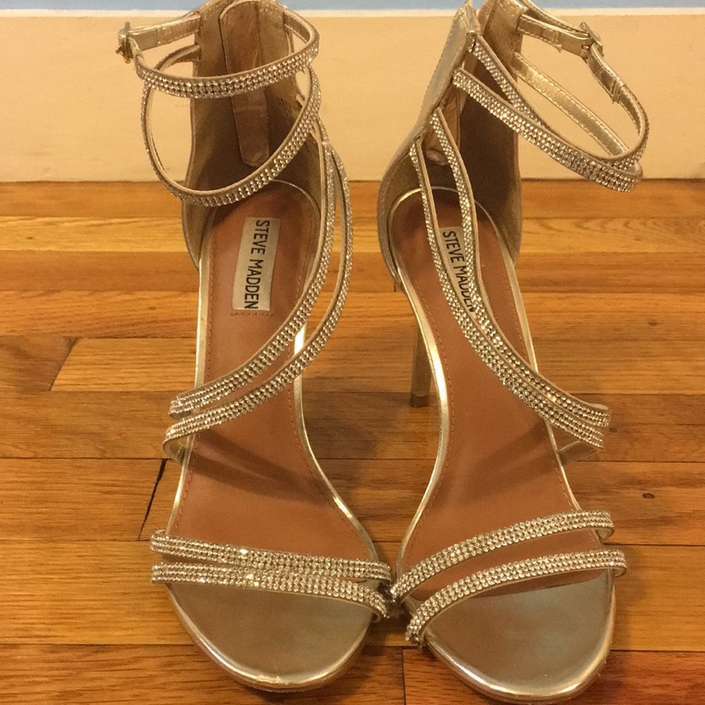 Steve Madden 3-inch heels.